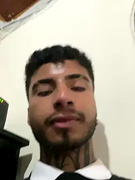 Snapshot of JuanCamiilo_66 chatting on 11.16.25 JuanCamiilo 66 online show from 11.16.25