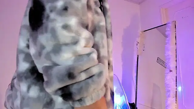 Snapshot of JuanCamiilo_66 chatting on 11.29.25 JuanCamiilo 66 online show from 11.29.25