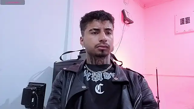 Snapshot of JuanCamiilo_66 chatting on 06.11.26 JuanCamiilo 66 online show from 06.11.26
