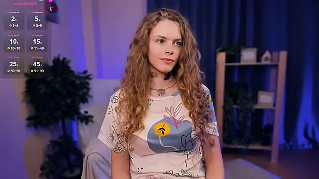 Snapshot of RayaNenlia chatting on 01.29.25 RayaNenlia online show from 01.29.25