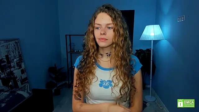 Snapshot of RayaNenlia chatting on 11.11.25 RayaNenlia online show from 11.11.25