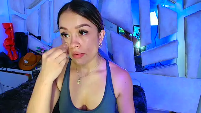 Natalyefoster online show from 02.19.26