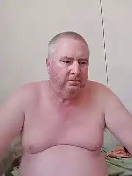 Snapshot of SA_BULL chatting on 02.13.25 SA BULL online show from 02.13.25