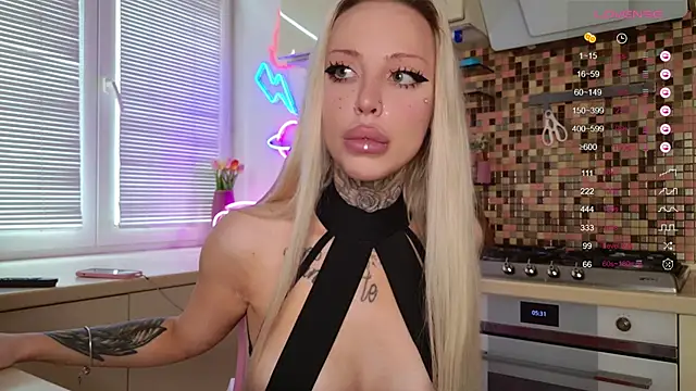 Snapshot of 2badforyou chatting on 01.30.25 2badforyou online show from 01.30.25