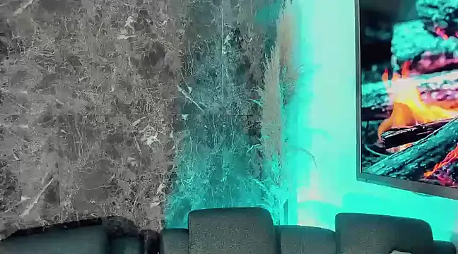 Emmaa Saenz  online show from 12.10.24