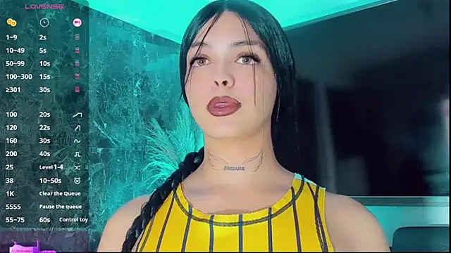 Emmaa Saenz  online show from 10.08.25