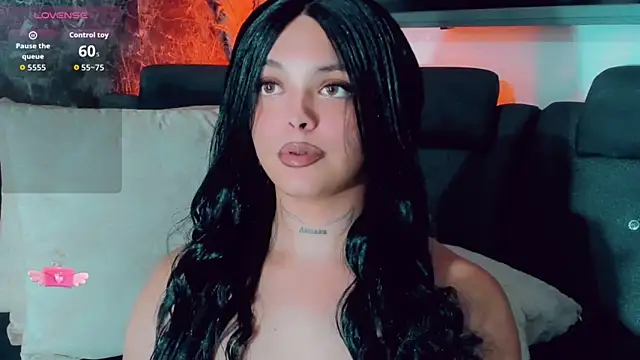 Emmaa Saenz  online show from 06.05.26