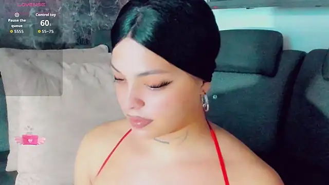 Snapshot of Emmaa_Saenz_ chatting on 06.12.26 Emmaa Saenz online show from 06.12.26