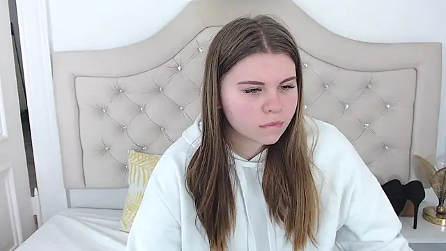 Snapshot of AbbyPleasure chatting on 01.07.25 AbbyPleasure online show from 01.07.25