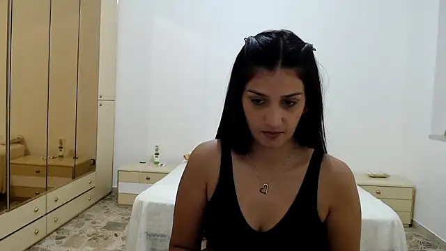 Snapshot of ZajiraShane chatting on 09.25.25 ZajiraShane online show from 09.25.25