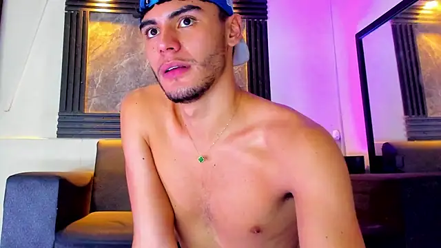 liam genner  online show from 10.11.25