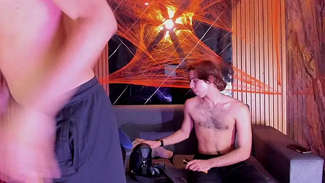 liam genner  online show from 10.25.25