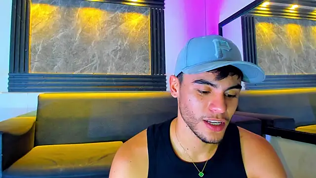 liam genner  online show from 11.03.25