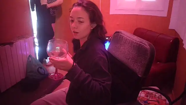 Snapshot of Lia_Y_PatrickX chatting on 11.26.25 Lia Y PatrickX online show from 11.26.25