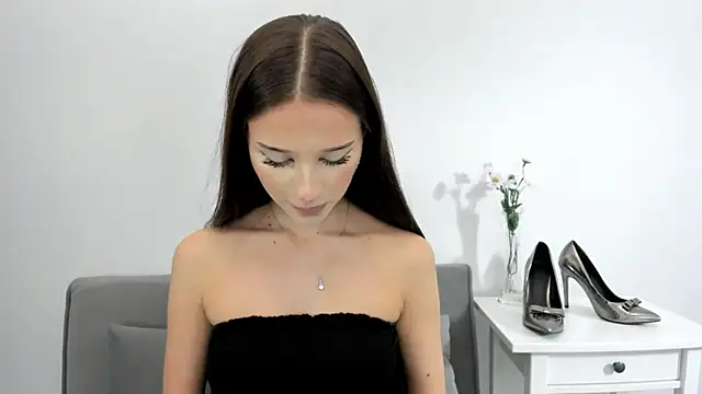 EmilyDarling online show from 10.23.25