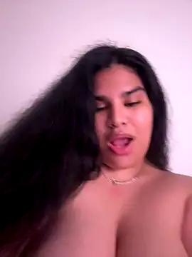 Snapshot of Badkittykim chatting on 10.05.25 Badkittykim online show from 10.05.25