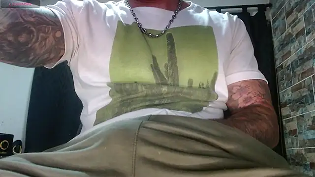 Snapshot of babyrecord1 chatting on 09.30.25 babyrecord1 online show from 09.30.25