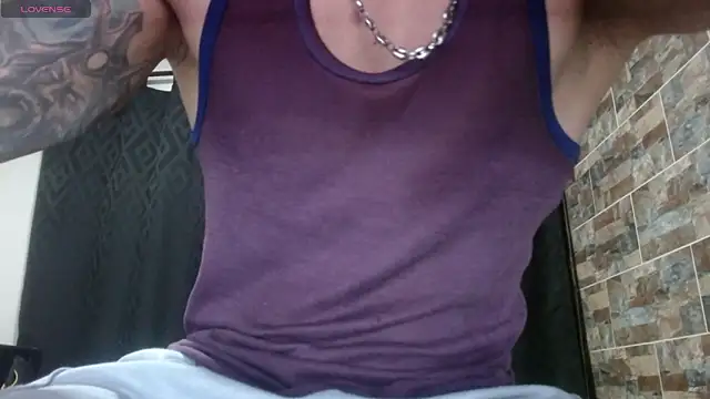 Snapshot of babyrecord1 chatting on 12.13.25 babyrecord1 online show from 12.13.25