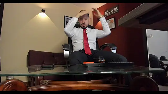 Snapshot of thesexlawyer1 chatting on 11.10.25 thesexlawyer1 online show from 11.10.25