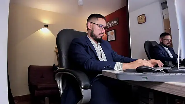 Snapshot of thesexlawyer1 chatting on 03.16.26 thesexlawyer1 online show from 03.16.26
