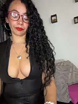 Snapshot of JULYSEX1 chatting on 04.25.26 JULYSEX1 online show from 04.25.26