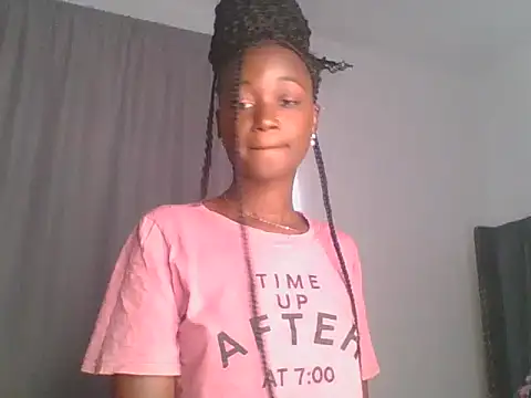 Snapshot of MissLilly1 chatting on 09.11.25 MissLilly1 online show from 09.11.25