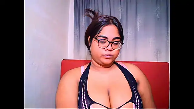 Snapshot of Indian_Lola00 chatting on 11.03.25 Indian Lola00 online show from 11.03.25