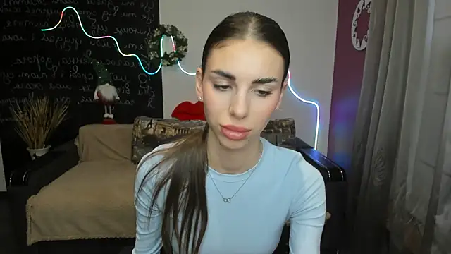 EmmyGreans online show from 12.18.25