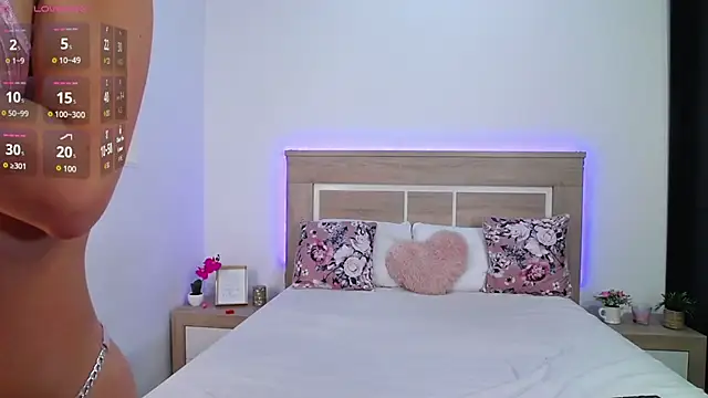 AylinRoss online show from 12.03.25