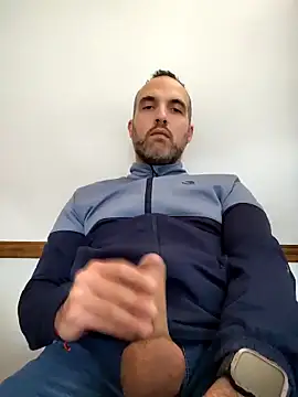 leon3875 online show from 11.18.25