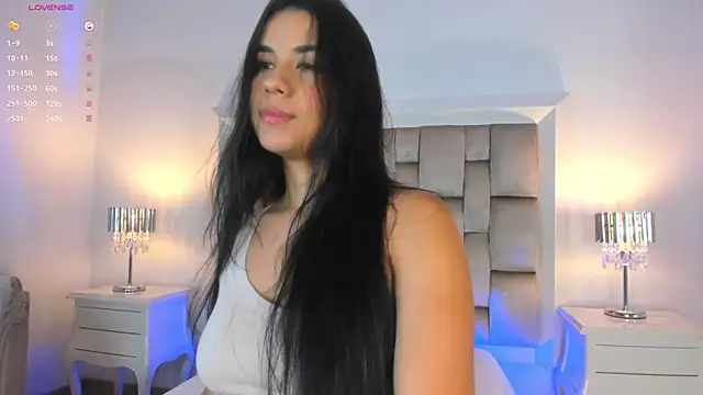 Mara Betancurt online show from 01.11.25