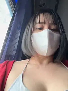Snapshot of May-Squirt chatting on 01.26.25 May-Squirt online show from 01.26.25