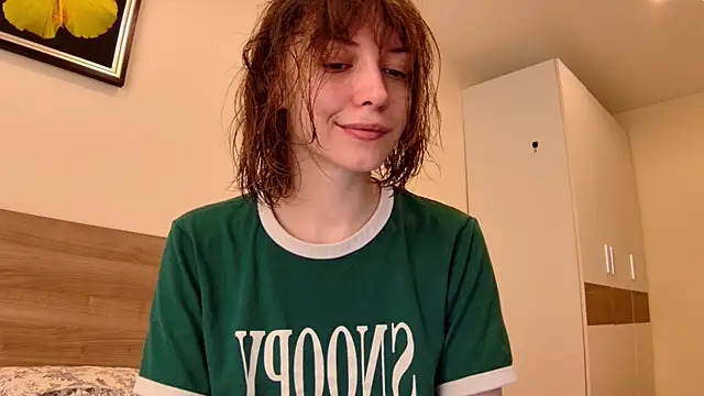 Snapshot of sun_place chatting on 03.06.25 sun place online show from 03.06.25