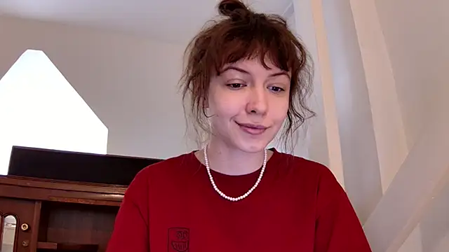 Snapshot of sun_place chatting on 12.04.25 sun place online show from 12.04.25