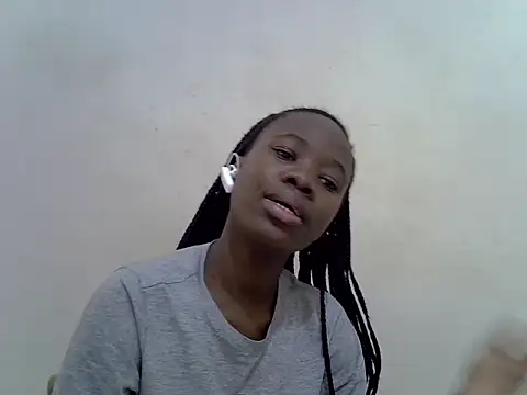 hey its andreana online show from 09.28.25