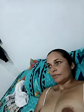 Snapshot of GiveLove1 chatting on 09.09.25 GiveLove1 online show from 09.09.25