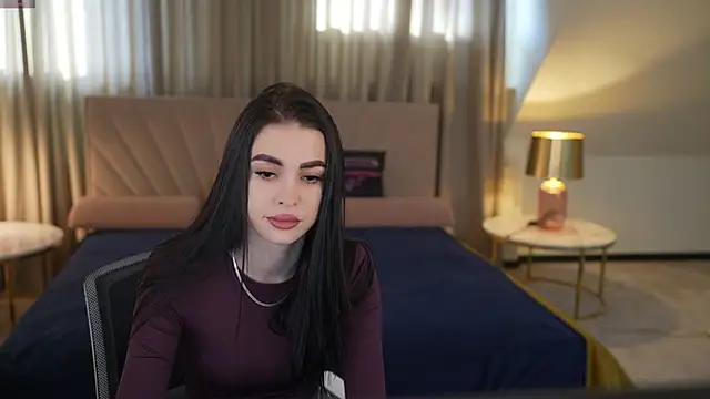 Tina Breeze online show from 02.11.26