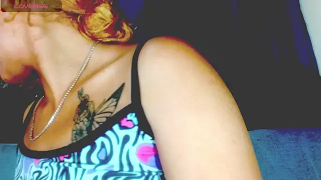 Eva Hoot online show from 05.13.26