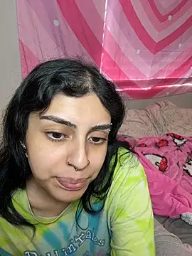 Snapshot of ThickerThanYoBitch chatting on 11.15.25 ThickerThanYoBitch online show from 11.15.25