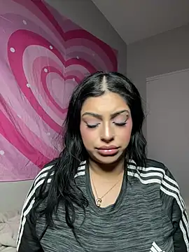 Snapshot of ThickerThanYoBitch chatting on 02.21.26 ThickerThanYoBitch online show from 02.21.26