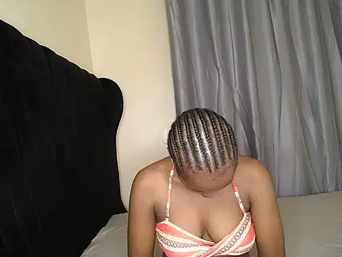 Snapshot of tasha_kimmy chatting on 10.16.25 tasha kimmy online show from 10.16.25