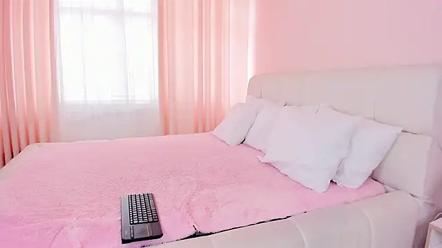 Snapshot of camila__joy chatting on 12.03.24 camila joy online show from 12.03.24