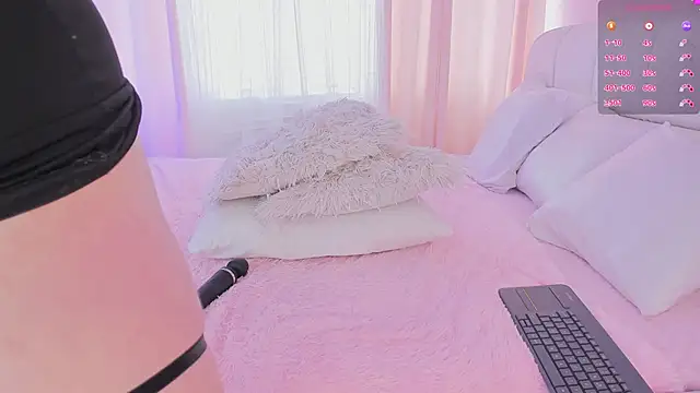 Snapshot of camila__joy chatting on 03.11.25 camila joy online show from 03.11.25