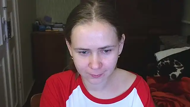 Snapshot of Riley_Roo chatting on 12.06.24 Riley Roo online show from 12.06.24