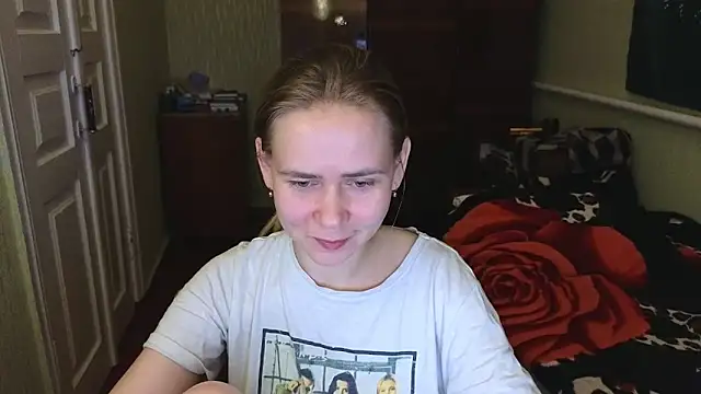 Snapshot of Riley_Roo chatting on 12.13.24 Riley Roo online show from 12.13.24