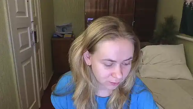 Snapshot of Riley_Roo chatting on 01.15.25 Riley Roo online show from 01.15.25