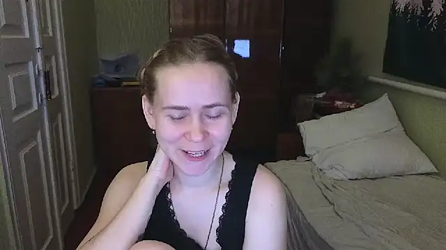 Snapshot of Riley_Roo chatting on 01.19.25 Riley Roo online show from 01.19.25