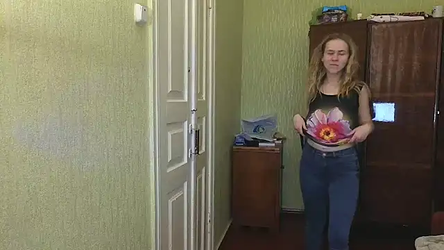 Snapshot of Riley_Roo chatting on 01.22.25 Riley Roo online show from 01.22.25