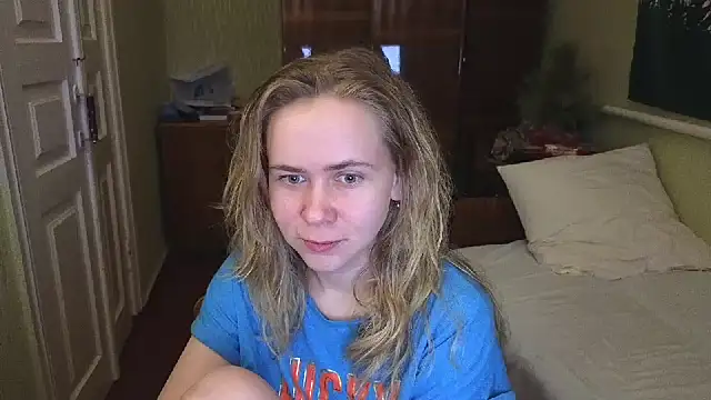 Snapshot of Riley_Roo chatting on 01.27.25 Riley Roo online show from 01.27.25