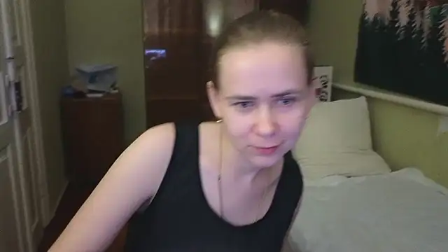 Snapshot of Riley_Roo chatting on 02.05.25 Riley Roo online show from 02.05.25